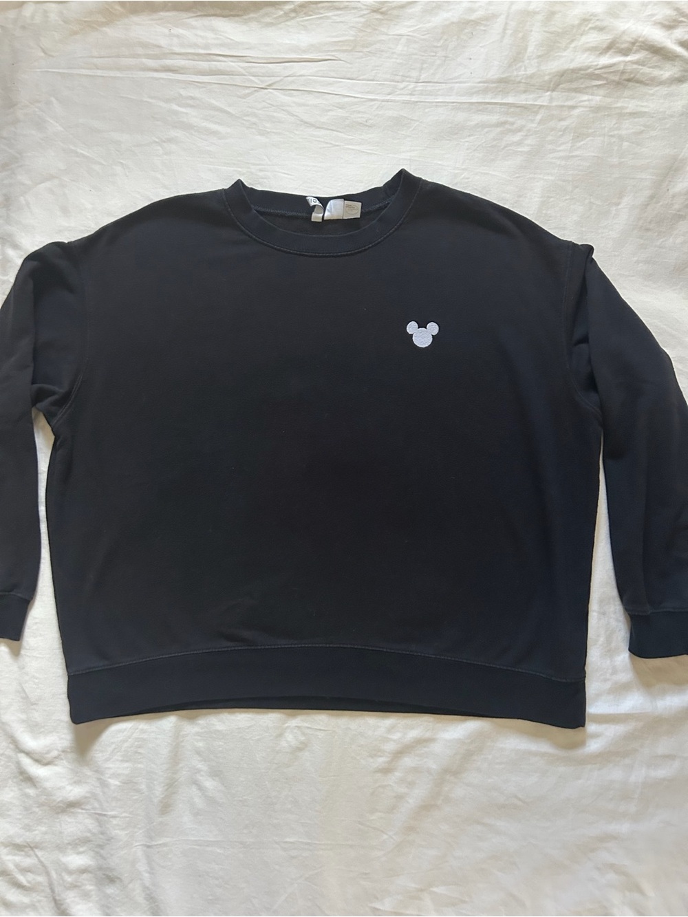 Disney H&M Black Women's Crewneck Sweatshirt with embroidered Mickey Mouse